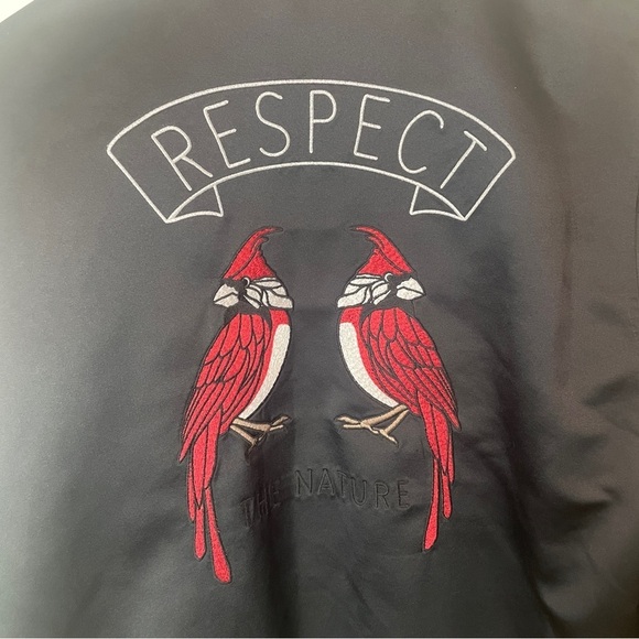 Trendiano Satin Black Zip Up Embroidered cardinal Red bird respect nature - Picture 9 of 14